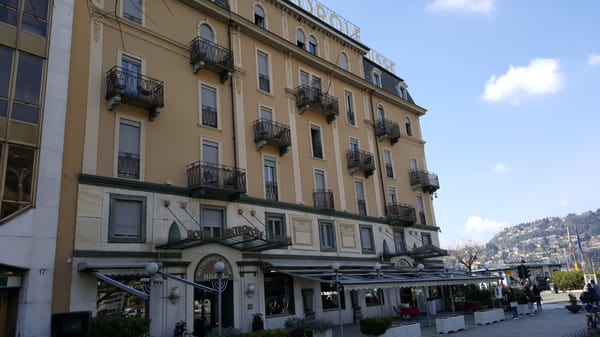 Hotel Metropole Suisse by null