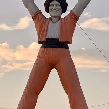 The Carpeteria Genie - The Last remaining Carpenteria Genie in California has been restored & repainted & stands 20 feet tall @ Superior Tile in No. Hollywood - Landmarks & Historical Buildings Near Me - Los Angeles, California The Carpeteria Genie - The Last remaining Carpenteria Genie in California has been restored & repainted & stands 20 feet tall @ Superior Tile in No. Hollywood - Landmarks & Historical Buildings Near Me - Los Angeles, California