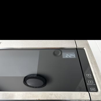 Leal Home Cleaning - microwave exterior with time stamp - Office Cleaning Near Me - San Francisco, California