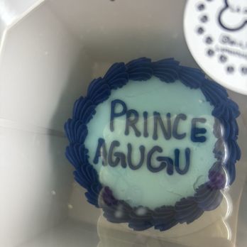 La Pawnaderia - Birthday cake - Pet Stores Near Me - Downey, California La Pawnaderia - Birthday cake - Pet Stores Near Me - Downey, California