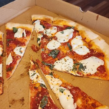 Casa Della Nonna - Margherita Pizza - Italian Near Me - Severn, Maryland Casa Della Nonna - Margherita Pizza - Italian Near Me - Severn, Maryland