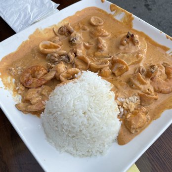 Incas Grill Peruvian Restaurant - Picante de mariscos - Peruvian Near Me - Concord, California