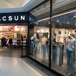 Pac Sun - Clothes Shopping!