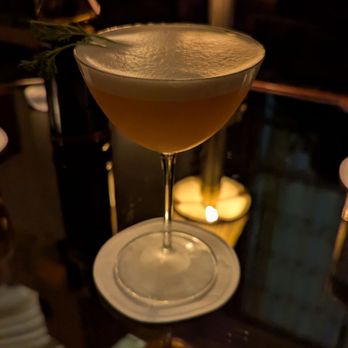 SWAN ROOM - Updated February 2026 - 76 Photos & 46 Reviews - 54 Canal