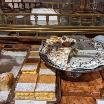 Demel - Cafes Near Me - Vienna, 9