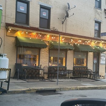 Legends Eatery - Outside - Italian Near Me - Pittsburgh, Pennsylvania