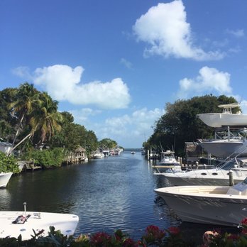 Buzzard's Roost Grill & Pub - Great spot to sit at and enjoy your meal! - Seafood Near Me - Key Largo, Florida