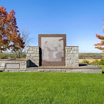 Valley View Memorial Gardens - Funeral Services & Cemeteries Near Me - Xenia, Ohio Valley View Memorial Gardens - Funeral Services & Cemeteries Near Me - Xenia, Ohio