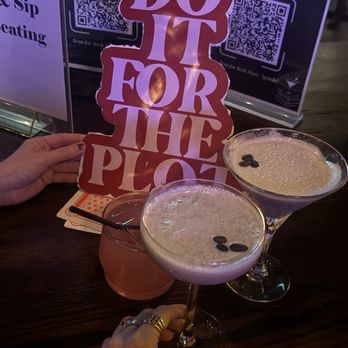 Pour Behavior - AMAZING VENUE! Great vibes and drinks! - New American Near Me - Houston, Texas Pour Behavior - AMAZING VENUE! Great vibes and drinks! - New American Near Me - Houston, Texas