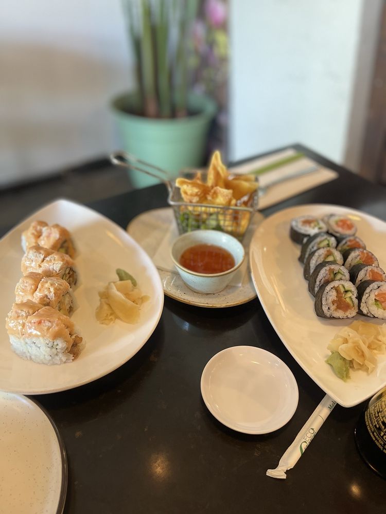 Pantry - Thai Bistro and Sushi