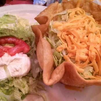 Azteca Mexican Restaurant - Deluxe Taco Salad - Mexican Near Me - Matthews, North Carolina