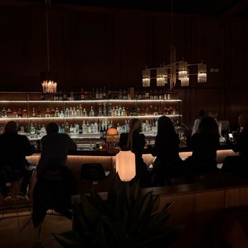 Somerville - The bar - Steakhouses Near Me - Los Angeles, California