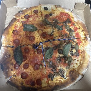 Sammataro - Pizza Near Me - Austin, Texas