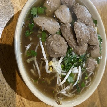 Green Bamboo Vietnamese Cuisine - Beef ball pho - Vietnamese Near Me - Burnaby, British Columbia Green Bamboo Vietnamese Cuisine - Beef ball pho - Vietnamese Near Me - Burnaby, British Columbia