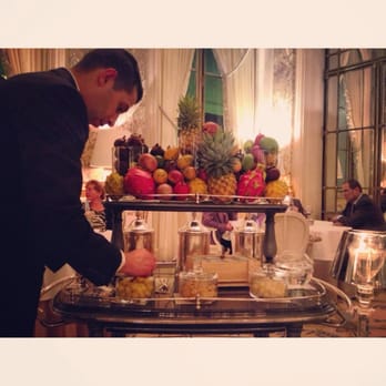 Restaurant le Meurice Alain Ducasse - This is how they serve sorbet - French Near Me - Paris, 75 Restaurant le Meurice Alain Ducasse - This is how they serve sorbet - French Near Me - Paris, 75