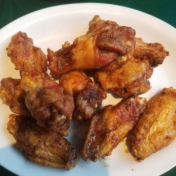 Gator's Dockside - Saint Cloud - Yucatan Wings (Not spicy in my books but amazing) - Sports Bars Near Me - Saint Cloud, Florida