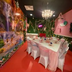 Owynn's World of Adventure - Princess birthday room