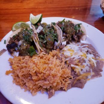 La Parrilla - Taco lunch special for 9$ i got 2 carnitas and 1 asada Amazing environment - Mexican Near Me - Ventura, California La Parrilla - Taco lunch special for 9$ i got 2 carnitas and 1 asada Amazing environment - Mexican Near Me - Ventura, California