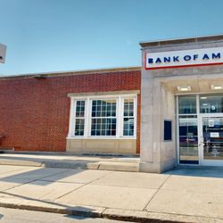 Bank of America Financial Center - Storefront