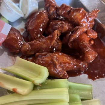 Smoke Eaters - 10 atomic wings - Chicken Wings Near Me - Santa Clara, California