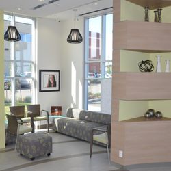 Hollick-Kenyon Dental - Lounge