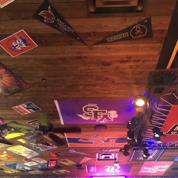 Bubba's 33 - Ax'em Jacks - Pizza Near Me - Pasadena, Texas