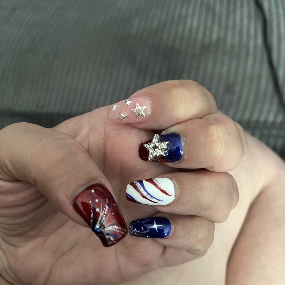 VIP Nails - This one is just the other hand - Nail Salons Near Me - Worcester, Massachusetts VIP Nails - This one is just the other hand - Nail Salons Near Me - Worcester, Massachusetts