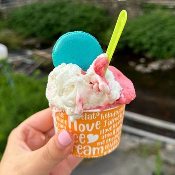 Dolce Italian Ice & Gelato - a person holding a cup of ice cream - Ice Cream & Frozen Yogurt Near Me - Sandy Hook, Connecticut Dolce Italian Ice & Gelato - a person holding a cup of ice cream - Ice Cream & Frozen Yogurt Near Me - Sandy Hook, Connecticut