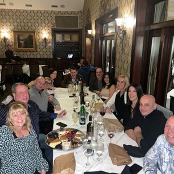 LouCas - Dinner celebration - Italian Near Me - Edison, New Jersey