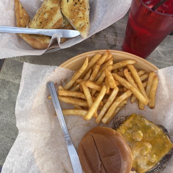 Jack Willie's Bar - Bars Near Me - Oldsmar, Florida