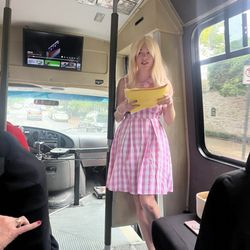 DC Movie Tours - Our Tour Guide "Barbie"