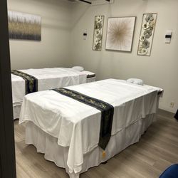 Aura Therapeutic Thai Massage - Couples room