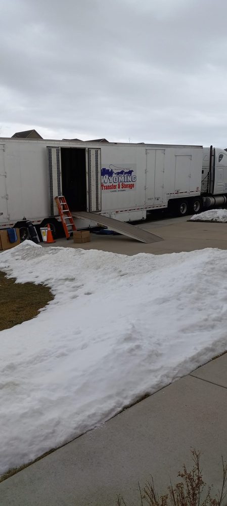 WYOMING TRANSFER AND STORAGE LLC
