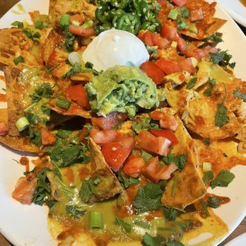 Yard House - Chicken Nachos - New American Near Me - Concord, California