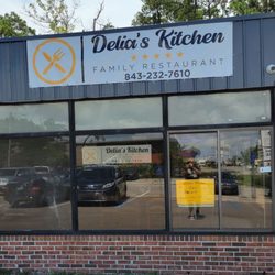 Delia's Kitchen - Restaurant outside