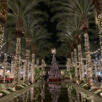 Scottsdale Quarter - Shopping Centers Near Me - Scottsdale, Arizona