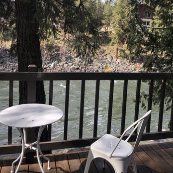 LOGE Leavenworth - River-facing Deck - Hotels Near Me - Leavenworth, Washington LOGE Leavenworth - River-facing Deck - Hotels Near Me - Leavenworth, Washington