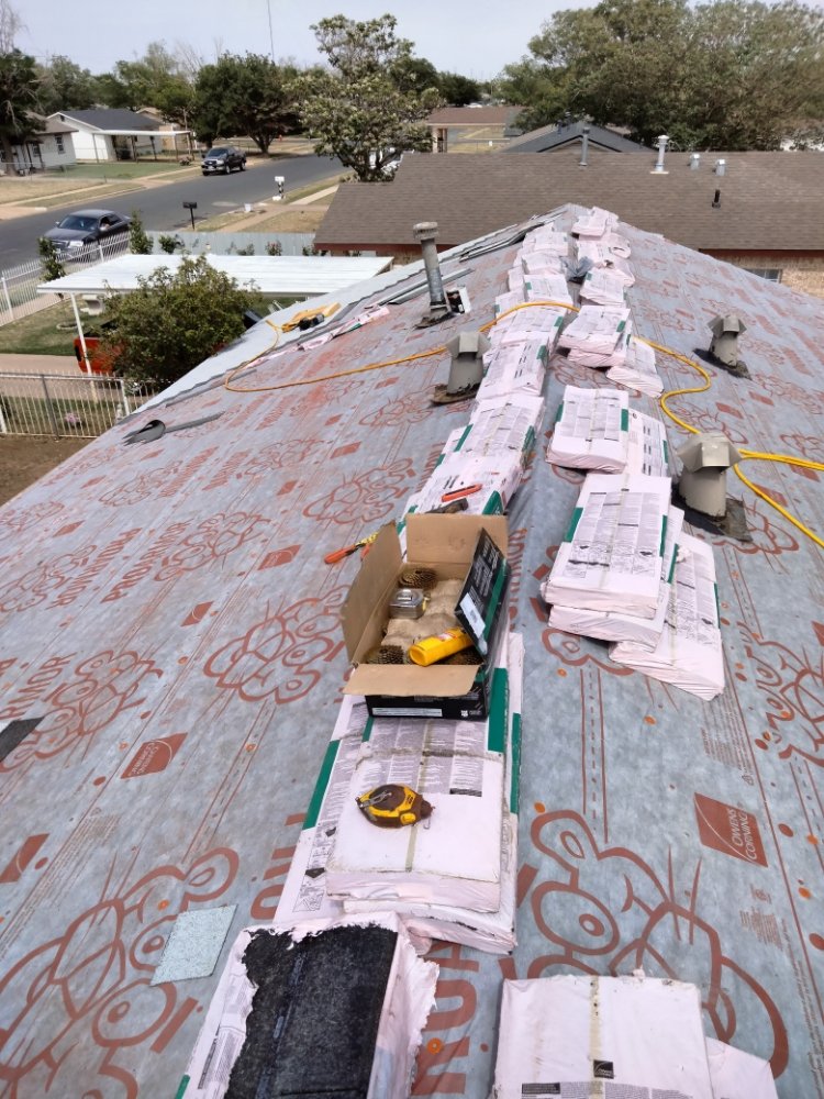 Slide of Reynas Roofing Remodeling
