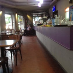 Genoveva - Interior del Restobar