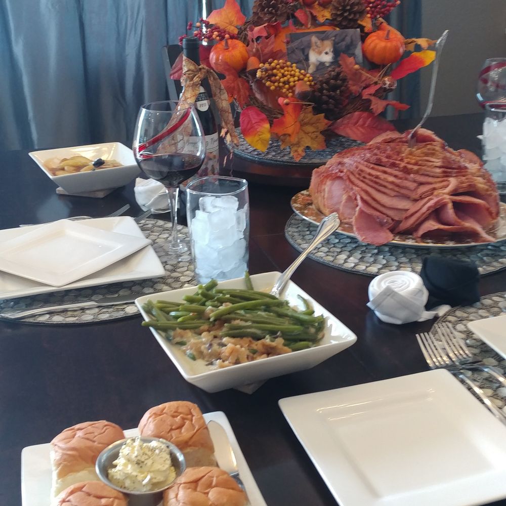 Spiral Ham, Scalloped Potatoes, Green Bean Casserole, Cinnamon -Spiced Apples, Dinner Rolls & Pumpkin Pie Spiral Ham, Scalloped Potatoes, Green Bean Casserole, Cinnamon -Spiced Apples, Dinner Rolls & Pumpkin Pie