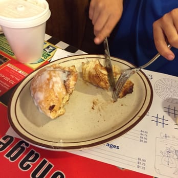 Sparky's Cafe - Cinnamon roll - Breakfast & Brunch Near Me - Anoka, Minnesota