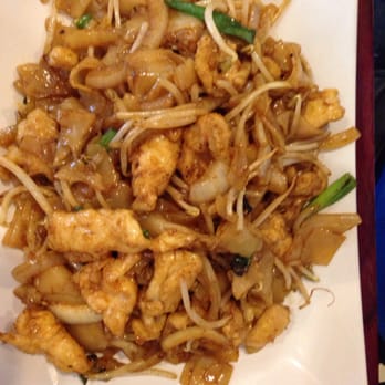 Shiny Wok - Flat noodle with chicken - Bubble Tea Near Me - Rowlett, Texas Shiny Wok - Flat noodle with chicken - Bubble Tea Near Me - Rowlett, Texas