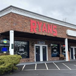 Ryan's Sports Bar & Grill - Outside