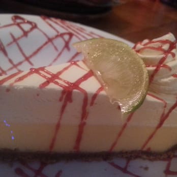 Hooters - Key Lime Pie - American Near Me - Aurora, Illinois