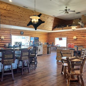 Last Best Pizza - Plenty of seating - Pizza Near Me - West Glacier, Montana Last Best Pizza - Plenty of seating - Pizza Near Me - West Glacier, Montana
