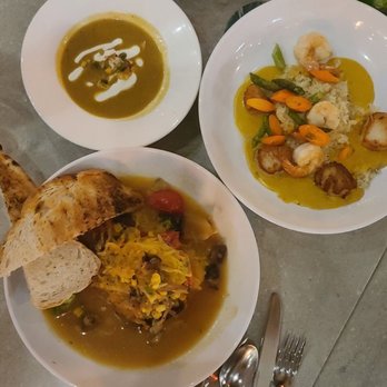 Tommy Bahama - Thai Shrimp & Scallops, Spaghetti Squash Bowl - Seafood Near Me - Plano, Texas Tommy Bahama - Thai Shrimp & Scallops, Spaghetti Squash Bowl - Seafood Near Me - Plano, Texas