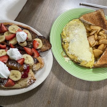 The Broken Egg Cafe - Strawberry banana French toast and fajita omelette!!! - Breakfast & Brunch Near Me - San Antonio, Texas The Broken Egg Cafe - Strawberry banana French toast and fajita omelette!!! - Breakfast & Brunch Near Me - San Antonio, Texas