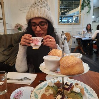 Neverland Tea Salon - Coffee & Tea Near Me - Vancouver, British Columbia