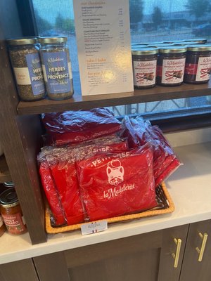 la Madeleine French Bakery & Cafe Montfort by null