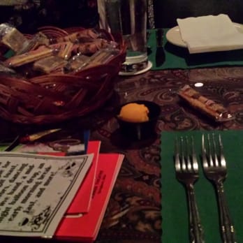La Comedia Dinner Theatre - The "table setting", bread sticks, and crackers - Dinner Theater Near Me - Springboro, Ohio
